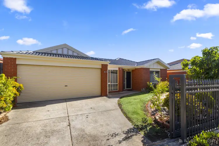 50 Lauren Drive, Hampton Park VIC 3976