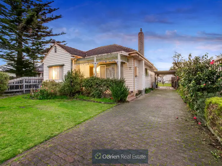 7 Derby Parade, Bonbeach VIC 3196