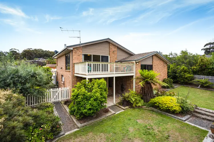 10 Hakea Place