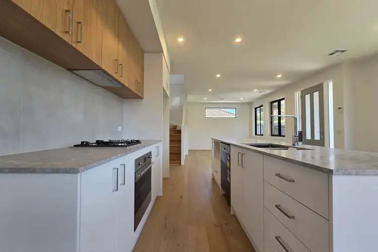 Fifth view of Homely townhouse listing, 1/138 Dundas Street, Thornbury VIC 3071