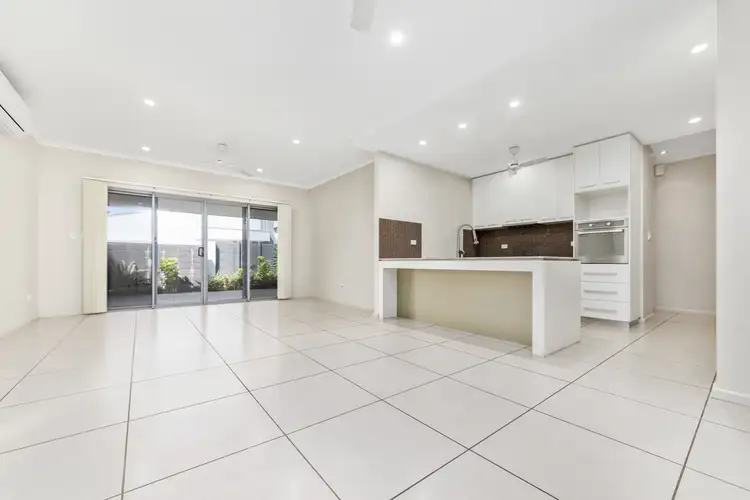 14/125 Dick Ward Drive