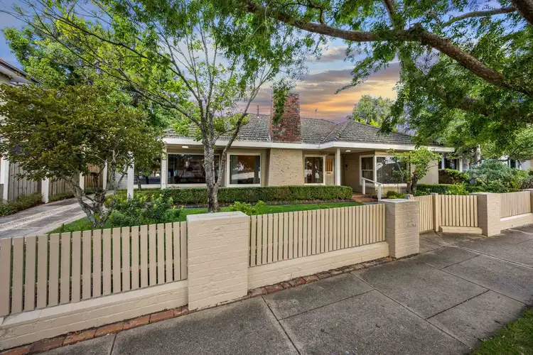 124B Wendouree Parade, Lake Wendouree VIC 3350