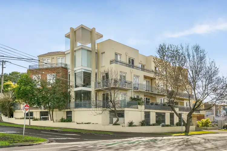 16/2 North Avenue, Strathmore VIC 3041