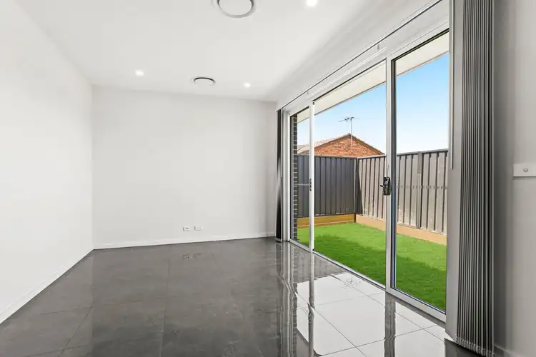 8A Thunderbolt Drive