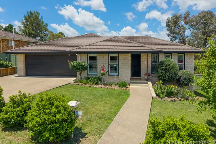 18 Amber Close, Armidale NSW 2350