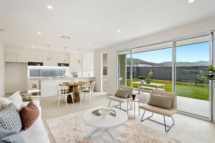 13 Hatter Circuit, Calderwood NSW 2527