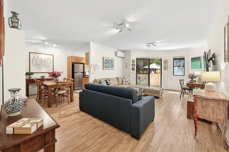 10/63A Grosvenor Crescent