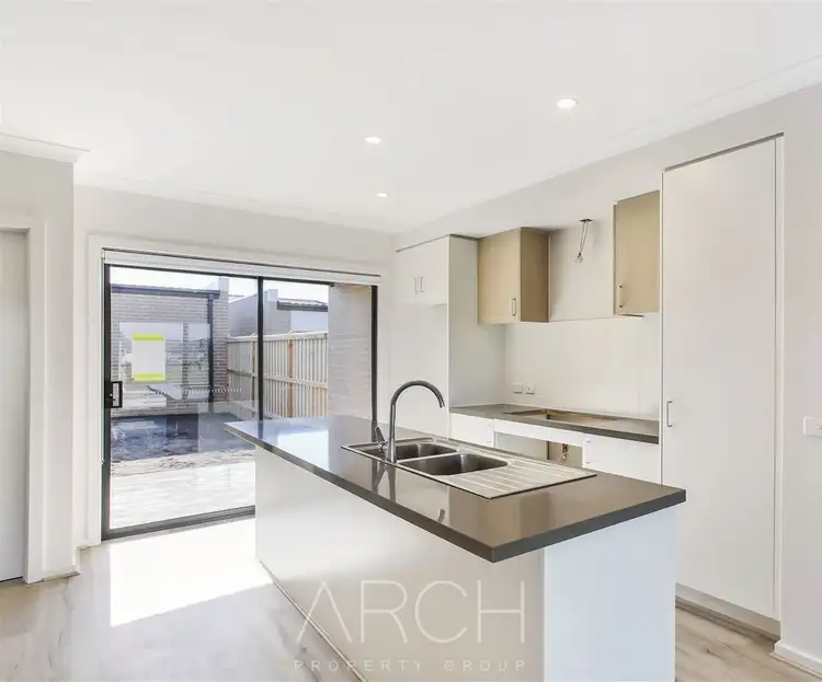 Second view of Homely townhouse listing, 5 Lopes Walk, Clyde North VIC 3978