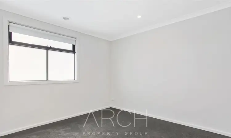 Fourth view of Homely townhouse listing, 5 Lopes Walk, Clyde North VIC 3978