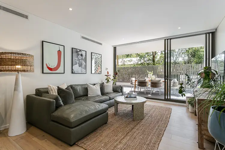 BB 102/18 University Road