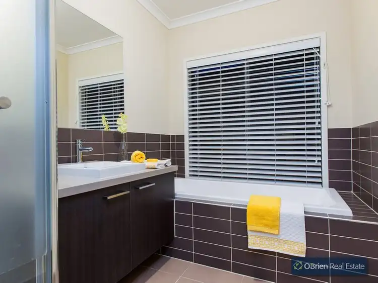 Fifth view of Homely house listing, 43 Evesham Street, Cranbourne North VIC 3977