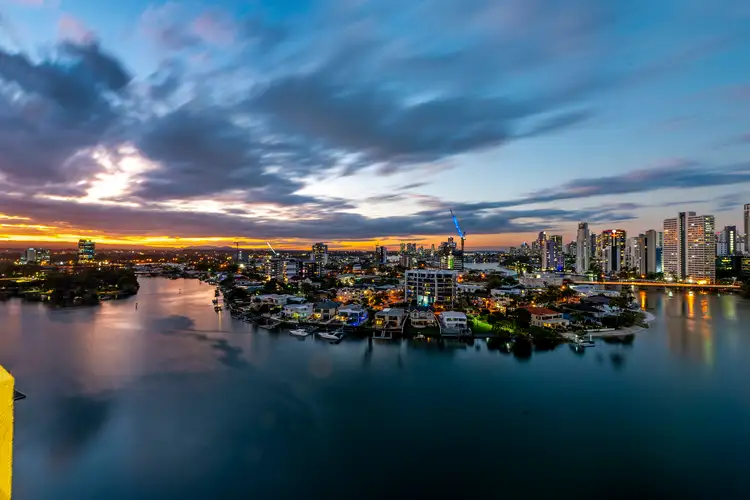 152/30 Watson Esplanade, Surfers Paradise QLD 4217