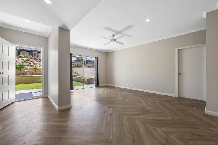 Second view of Homely house listing, 7 Murray Avenue, Woodlane SA 5254