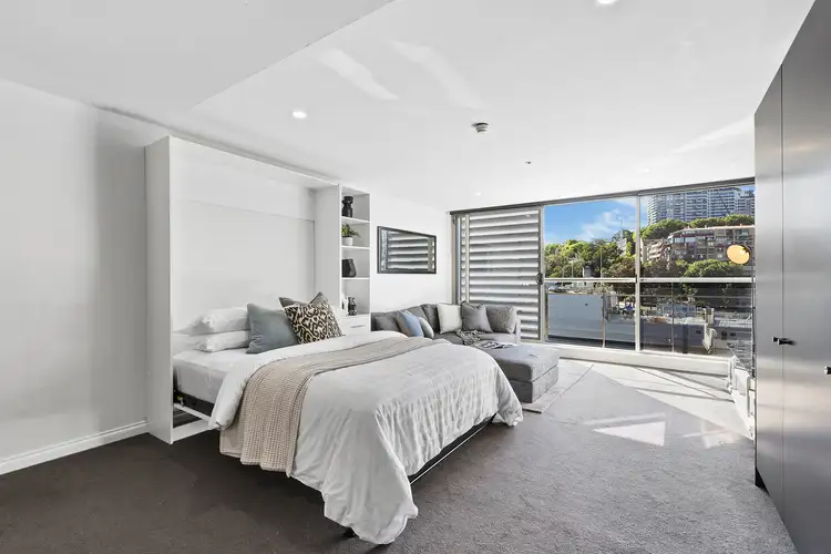 446/6 Cowper Wharf Road