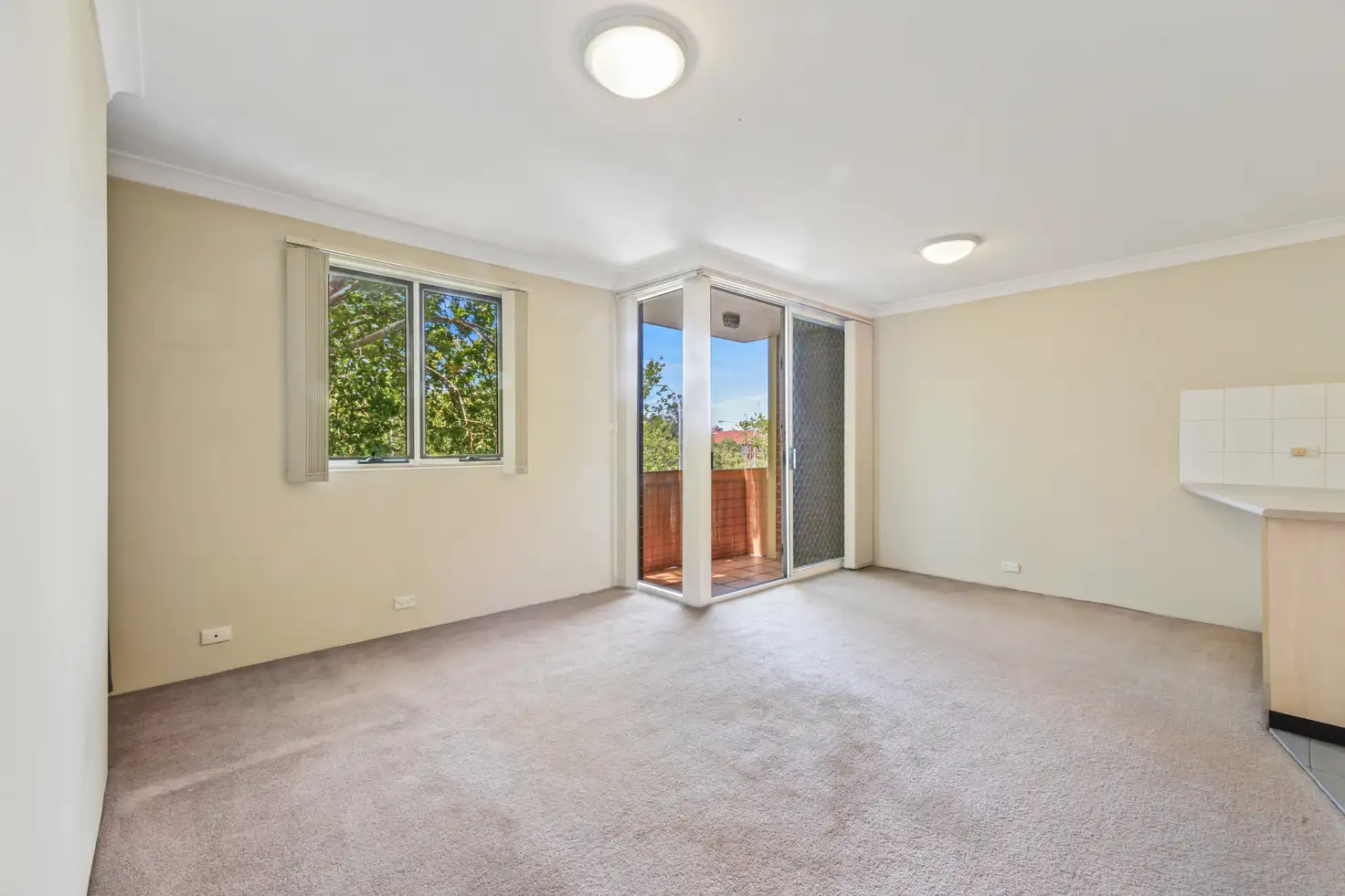 Main view of Homely unit listing, 10/57 Craigend Street, Darlinghurst NSW 2010
