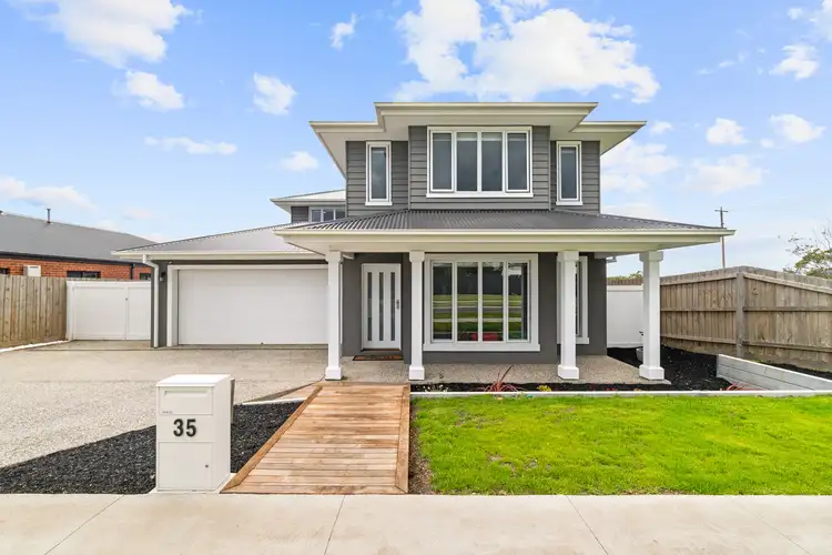 35 Bartholomew Circuit, Traralgon VIC 3844