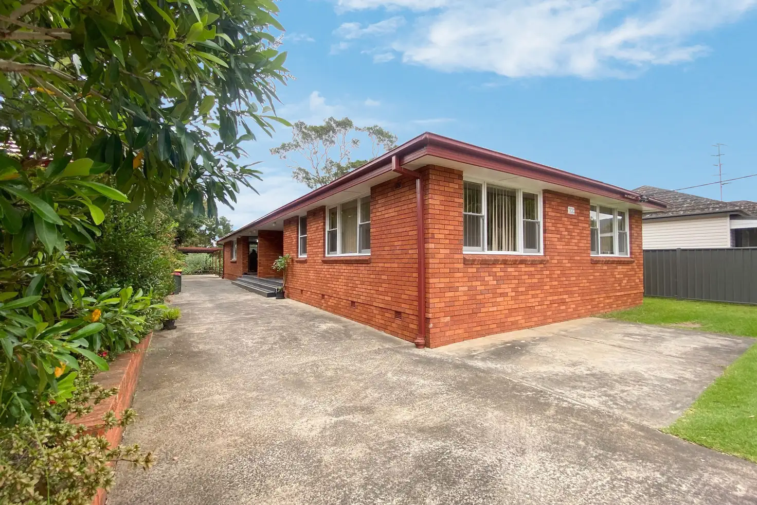 Main view of Homely unit listing, 1/21 Guest Avenue, Fairy Meadow NSW 2519