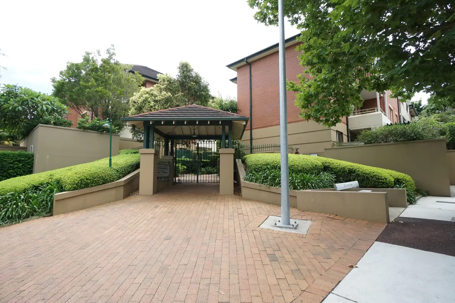 Main view of Homely apartment listing, 4/40-44 Rosalind Street, Cammeray NSW 2062