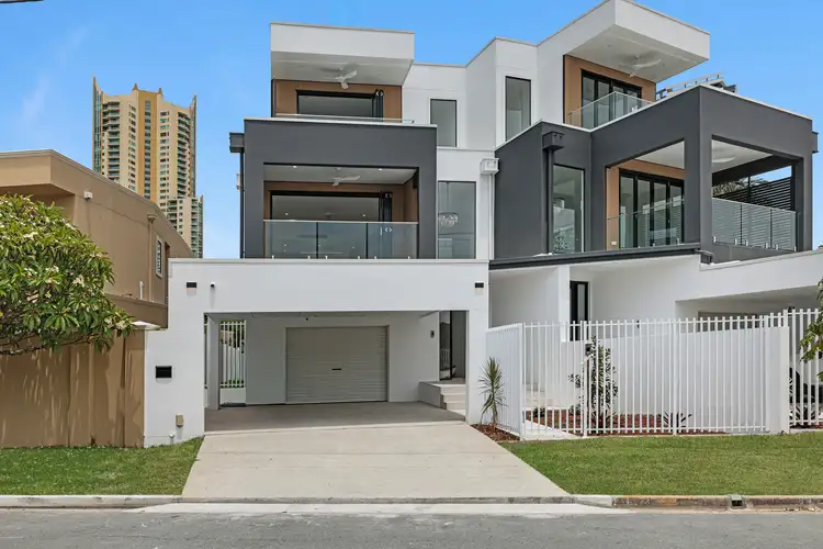 1/3 Paradise Place, Surfers Paradise QLD 4217