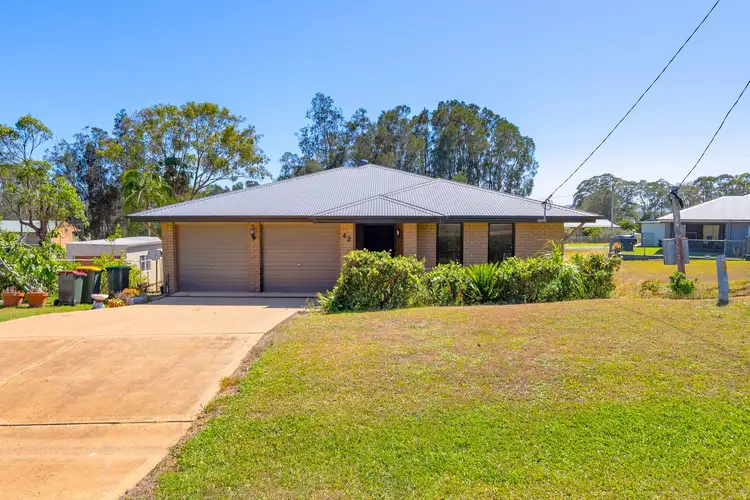 42 Warralong Street, Coomba Park NSW 2428