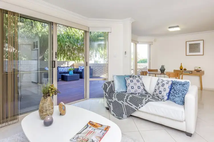 1/4 Gardner Street, Como WA 6152