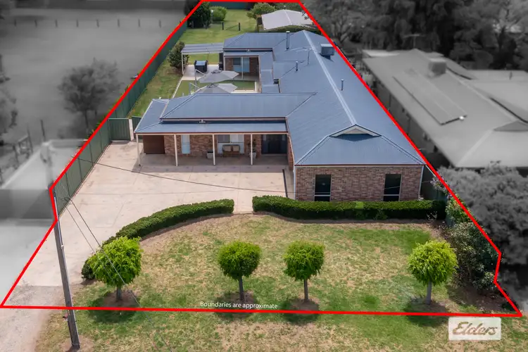 9 Pell Street, Howlong NSW 2643