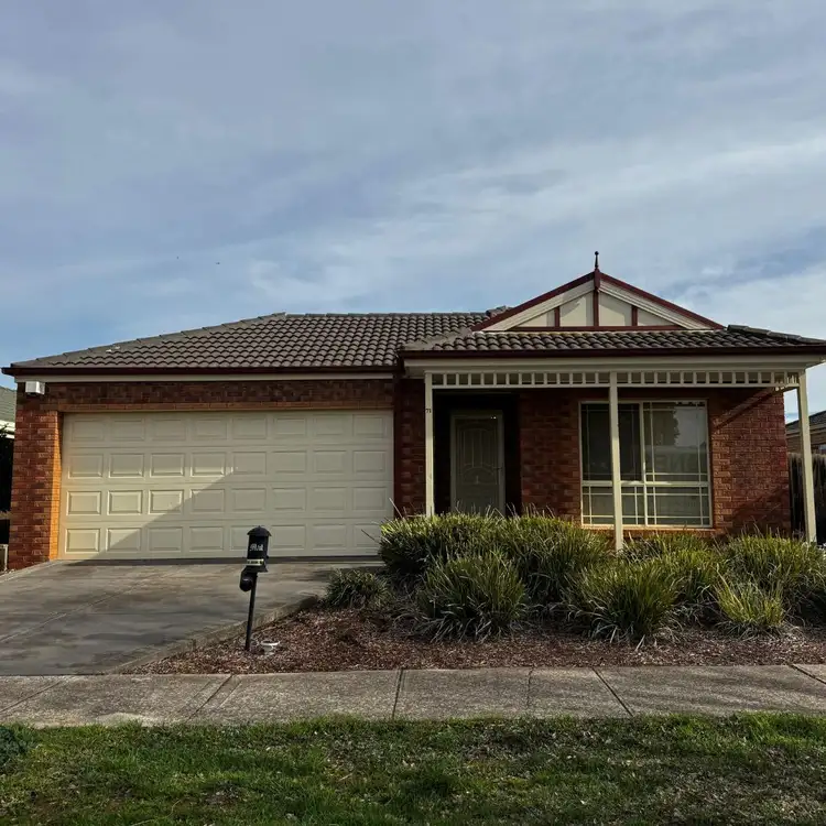 71 Kirkton Drive, Kurunjang VIC 3337