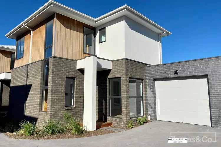 5 Pineios Place, Springvale South VIC 3172