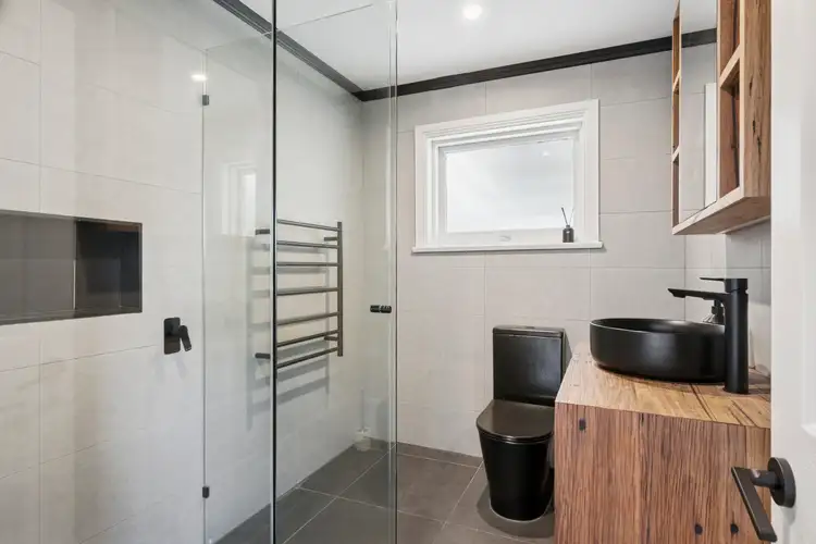 Fifth view of Homely house listing, 5 Edgecombe Street, Hamlyn Heights VIC 3215