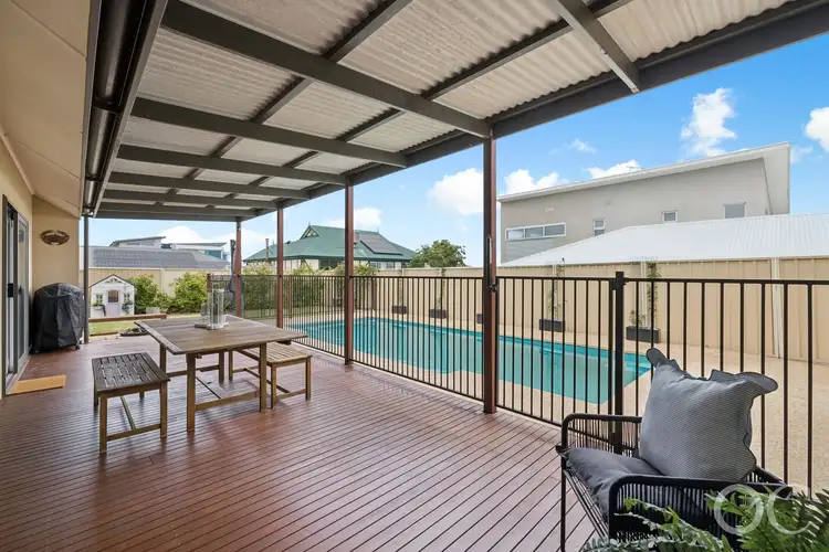 12 Elberry Close, Moana SA 5169