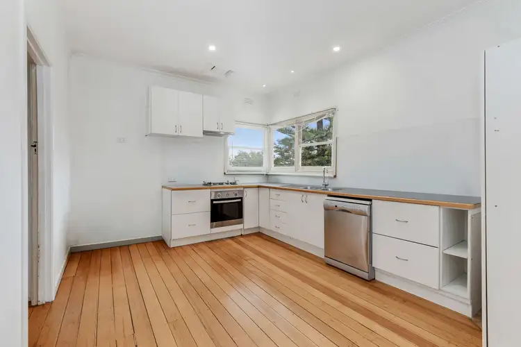 Fifth view of Homely house listing, 17 Putnam Avenue, Strathdale VIC 3550