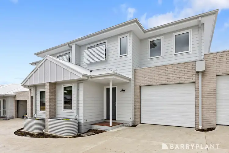 2 & 3/15 St Leonards Road, Healesville VIC 3777