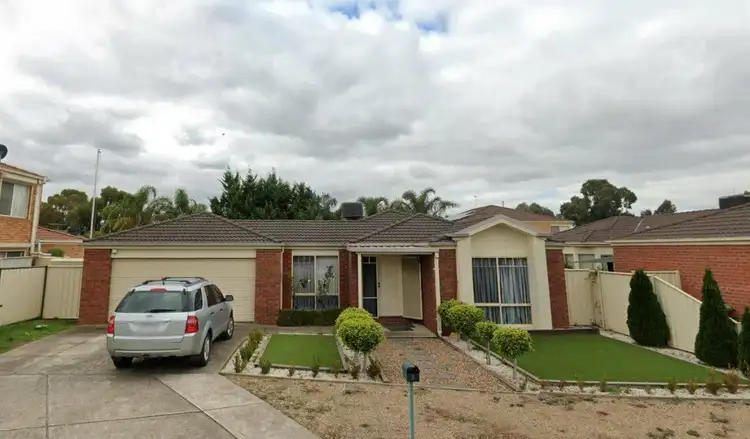 8 Glama Court, Roxburgh Park VIC 3064