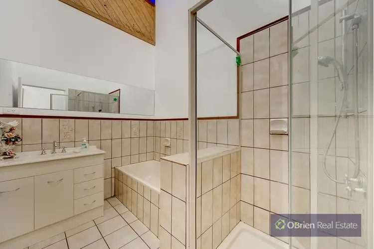 Fifth view of Homely house listing, 5 Waruka Close, Endeavour Hills VIC 3802