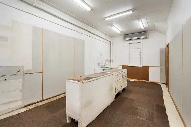 Fifth view of Homely house listing, 31 Mostyn Street, Castlemaine VIC 3450