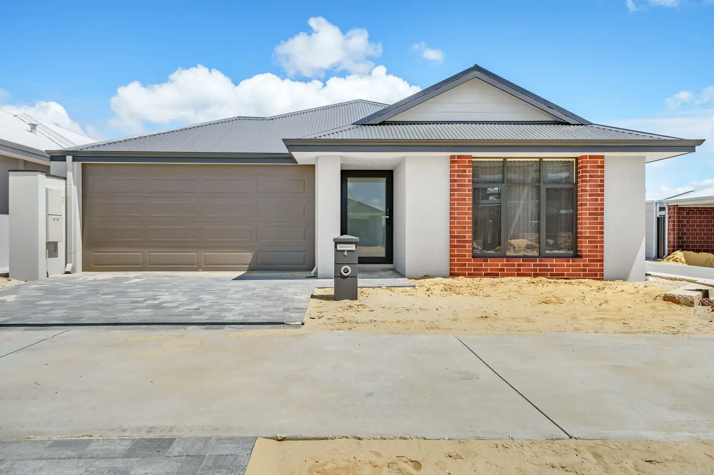 Main view of Homely house listing, 4 Currawong Loop, Treeby WA 6164