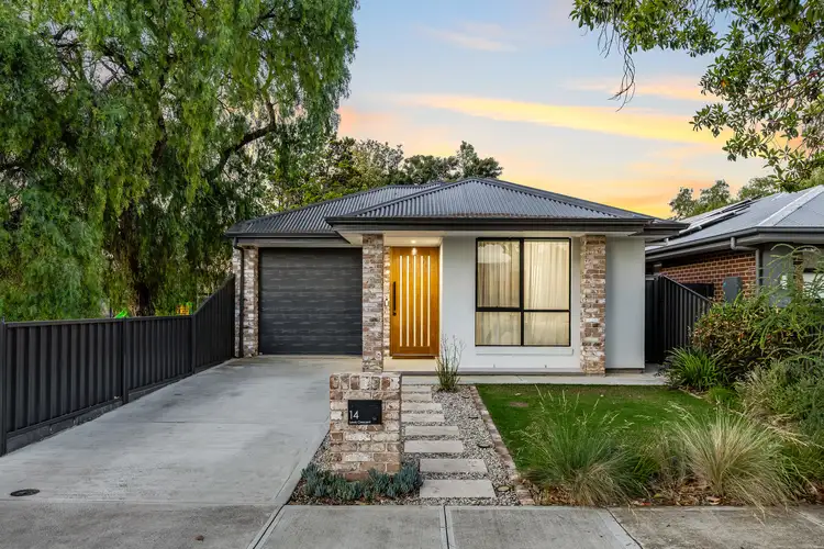14 Lewis Crescent, North Plympton SA 5037
