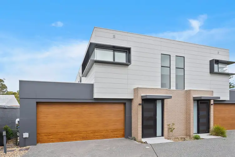 Second view of Homely house listing, 3/17 Buckland Street, Balgownie NSW 2519