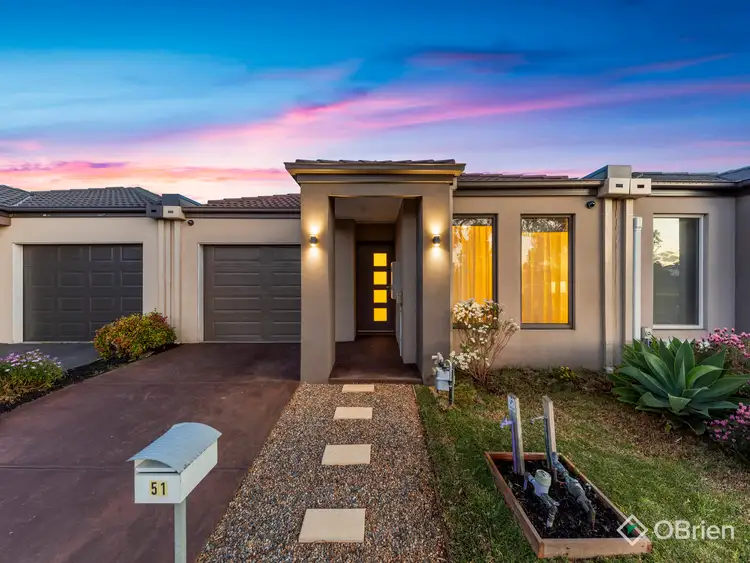 51 Wilkiea Crescent, Cranbourne North VIC 3977