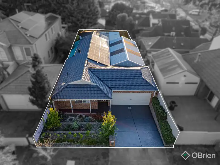 11 Mirrabook Court, Berwick VIC 3806