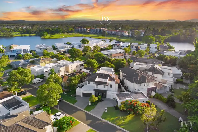 6048 Garda Avenue, Hope Island QLD 4212