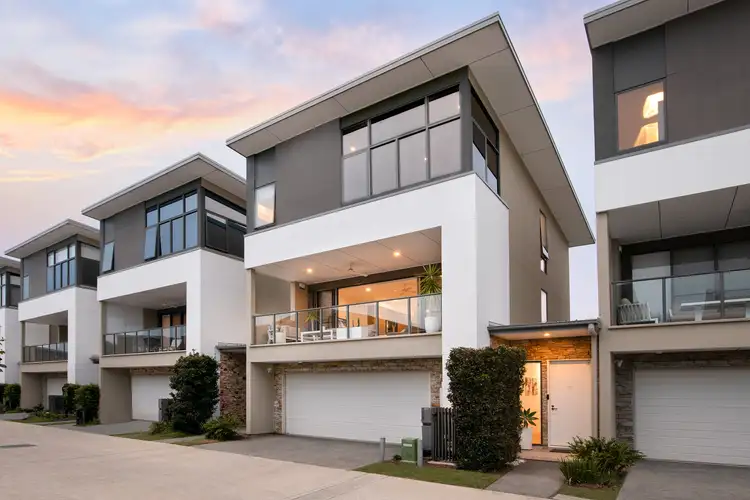 20/1 Lyra Avenue