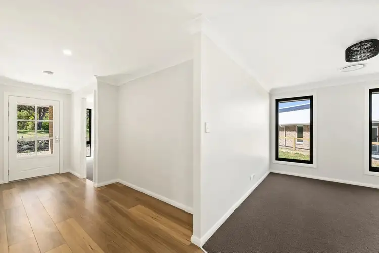 Third view of Homely house listing, 33 Ferguson Cres, Mittagong NSW 2575