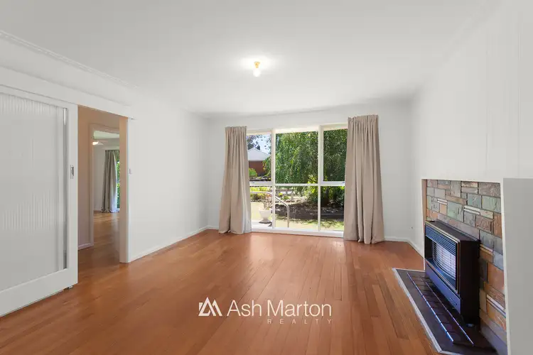 Second view of Homely house listing, 5 Heathmont Close, Frankston VIC 3199