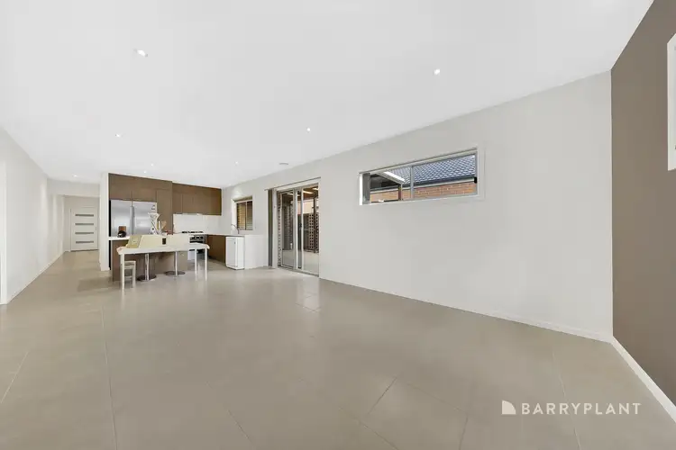 6 Larnook Place, South Morang VIC 3752