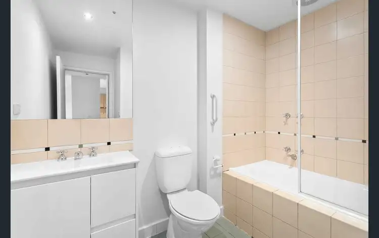 Fifth view of Homely apartment listing, 702/39 Queen Street, Melbourne VIC 3000