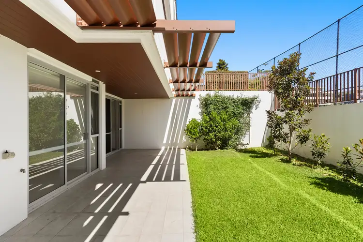 LG01/3 Dianella Street