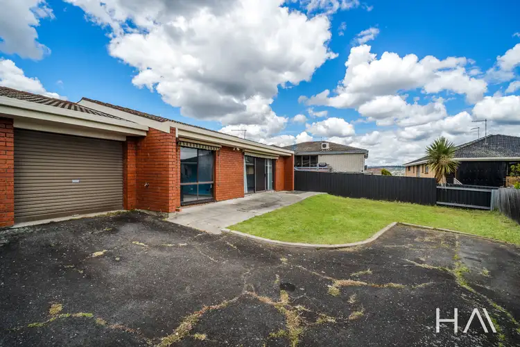 2/75 Franmaree Road, Newnham TAS 7248