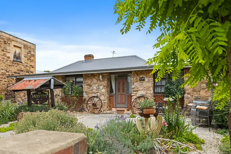 27 Louee Street
