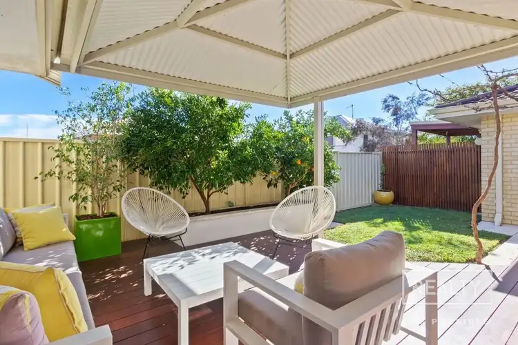 2/54 Stewart Street, Scarborough WA 6019